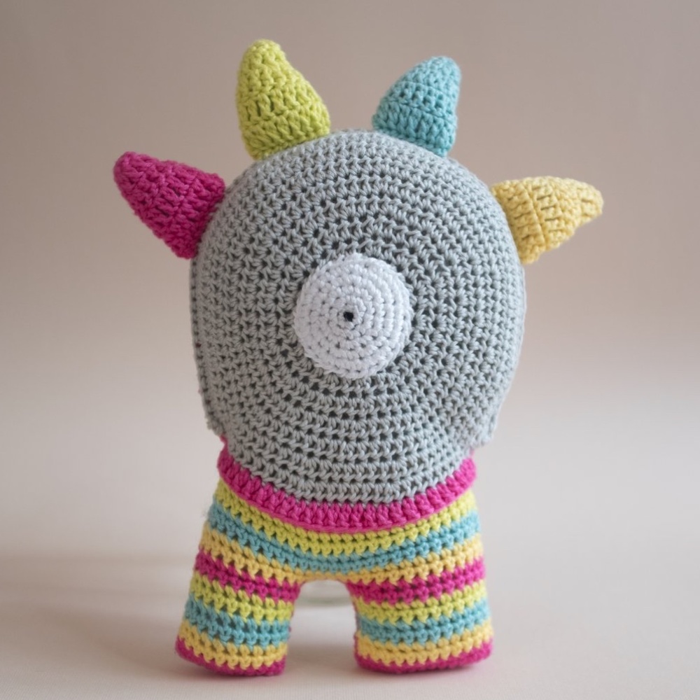 Rubbish Niña Toy
